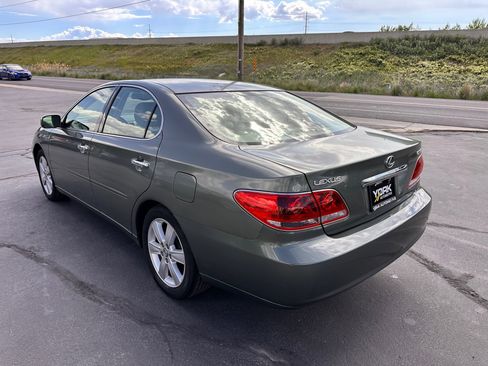 Used 2005 Lexus ES 330 FWD image 4