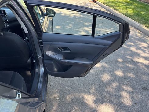 Used 2024 Nissan Sentra SV FWD image 34