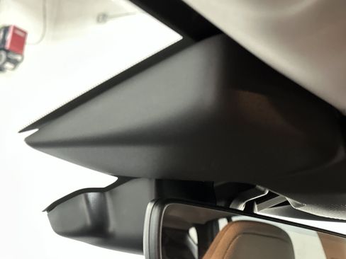 Used 2024 Subaru Crosstrek 2.0i Premium image 35