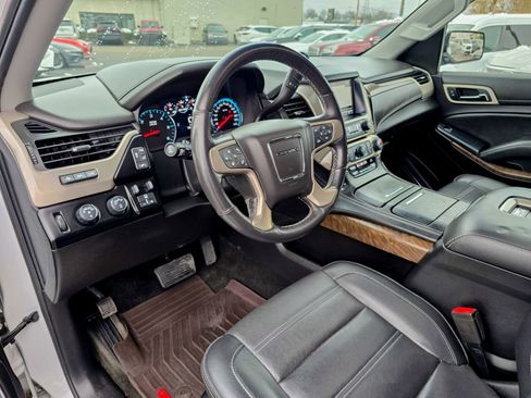 Used 2018 GMC Yukon Denali w/ Open Road Package image 7