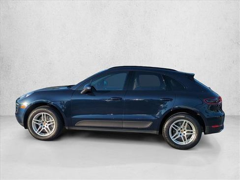 Used 2018 Porsche Macan AWD/4WD image 9
