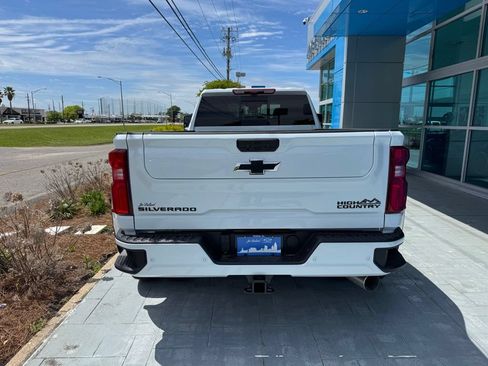 New 2026 Chevrolet Silverado 3500 High Country w/ High Country Premium Package AWD/4WD image 8