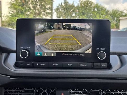 Used 2025 Honda Accord LX image 19