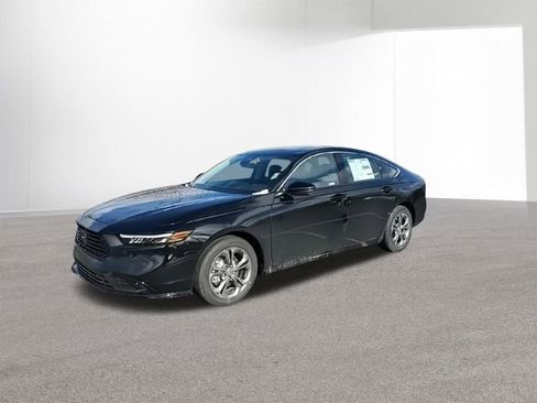 New 2025 Honda Accord EX-L image 4