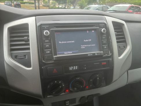 Used 2014 Toyota Tacoma PreRunner w/ TRD Off-Road Package RWD image 26