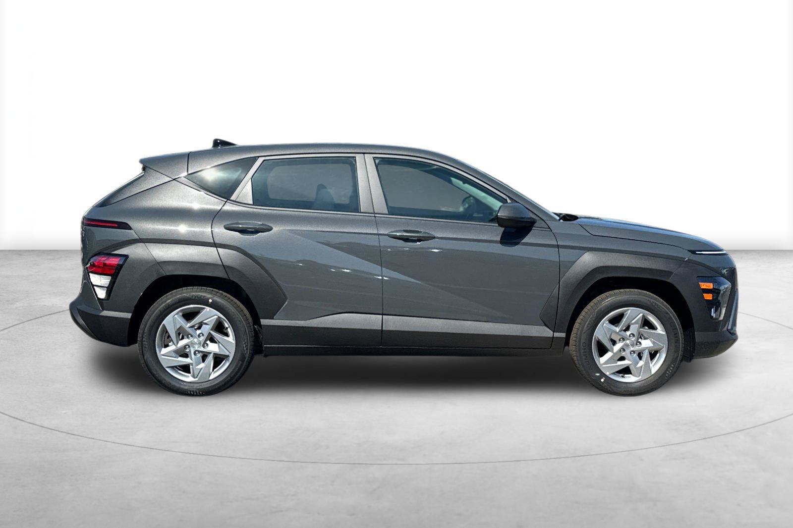 Used 2026 Hyundai Kona SE FWD image 9