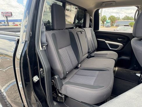 Used 2020 Nissan Titan SV w/ SV Convenience Package AWD/4WD image 13