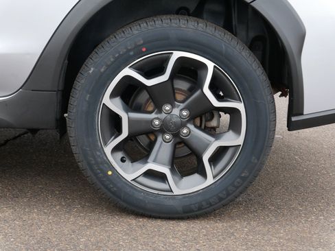 Used 2013 Subaru Crosstrek 2.0i Premium image 16