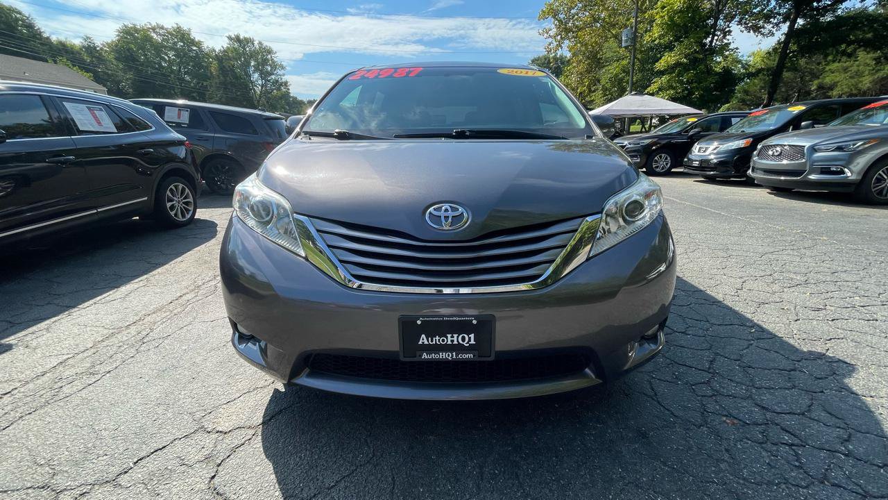 Used 2017 Toyota Sienna XLE Premium w/ Protection Package AWD/4WD image 14