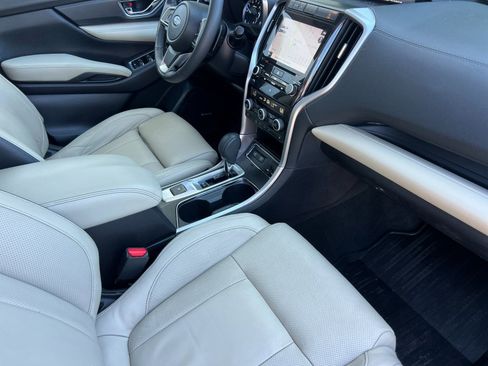Used 2019 Subaru Ascent Limited w/ Popular Package #3 image 17