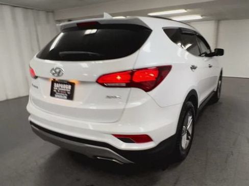 Used 2017 Hyundai Santa Fe Sport FWD image 8