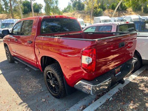 Used 2019 Toyota Tundra SR5 w/ SR5 Upgrade Package AWD/4WD image 4