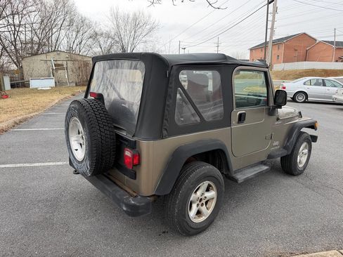 Used 2004 Jeep Wrangler Sport w/ 30" Tire & Wheel Group image 6
