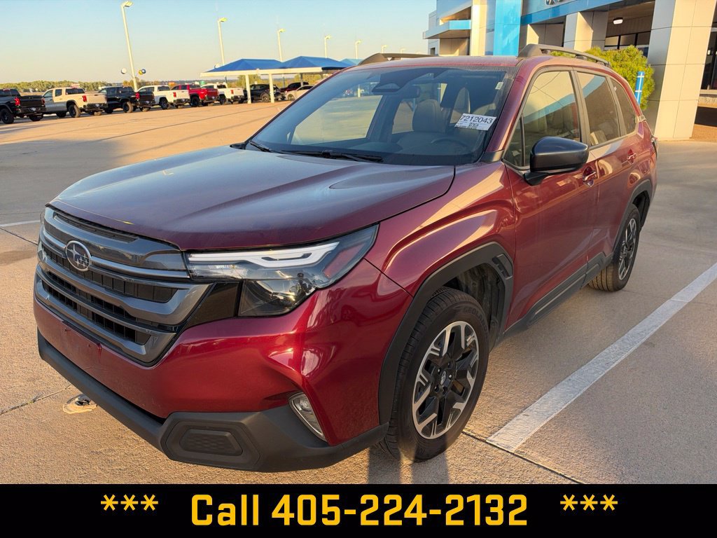 Used 2025 Subaru Forester Premium AWD/4WD image 1