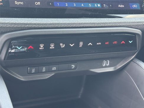New 2026 Jeep Cherokee Laredo AWD/4WD image 31