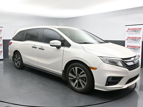 Used 2018 Honda Odyssey EX-L image 2