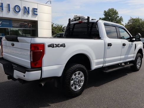 Used 2022 Ford F250 XLT w/ Black Appearance Package AWD/4WD image 3