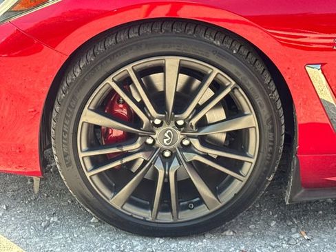 Used 2017 INFINITI Q60 Red Sport 400 AWD/4WD image 25