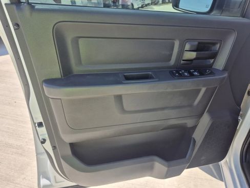 Used 2012 RAM 1500 Express w/ ST Popular Equipment Group AWD/4WD image 11