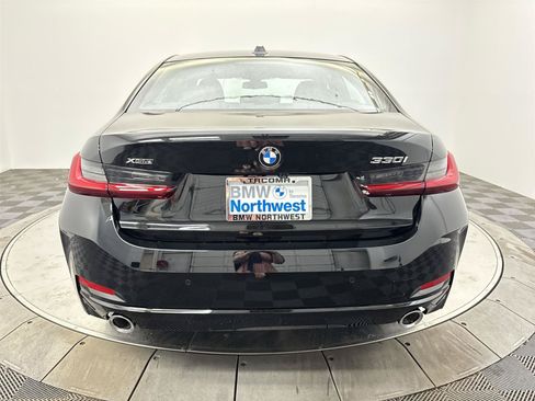 New 2026 BMW 330i xDrive Sedan w/ Premium Package AWD/4WD image 15