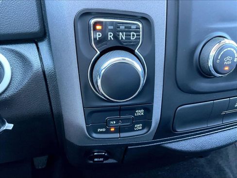 Used 2014 RAM 1500 Tradesman w/ Popular Equipment Group AWD/4WD image 38