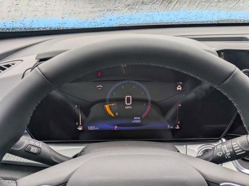 New 2026 Chevrolet Trax LT image 32