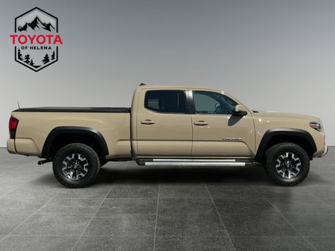Certified 2019 Toyota Tacoma TRD Off-Road w/ Technology Package AWD/4WD image 6