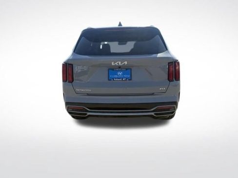 Used 2023 Kia Sorento SX AWD/4WD image 5