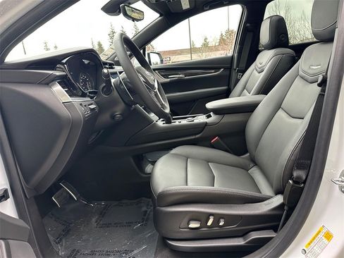 New 2025 Cadillac XT5 Sportv w/ Technology Package image 19
