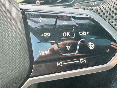 Used 2024 Volkswagen Tiguan SEL R-Line w/ MDO Package, Two-Row image 16