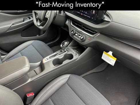 New 2026 Buick Envista Preferred w/ Convenience II Package image 16