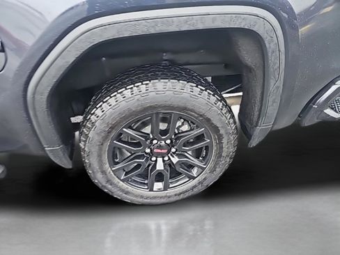 Used 2024 GMC Sierra 1500 Elevation image 16