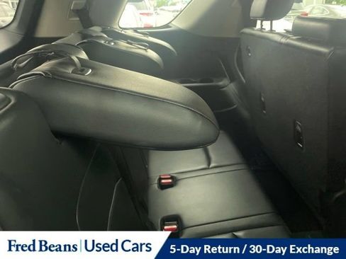 Used 2024 Nissan Pathfinder SL AWD/4WD image 10