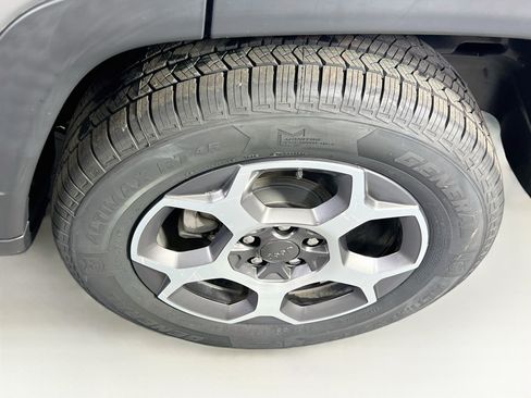 Used 2022 Jeep Compass Trailhawk AWD/4WD image 28