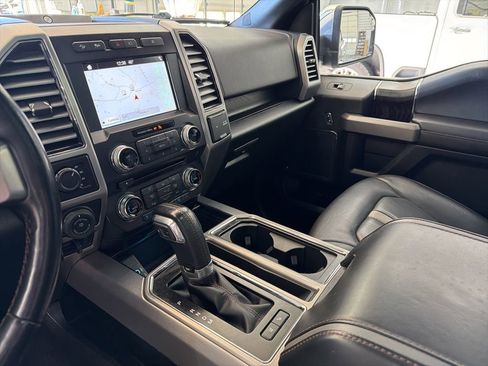 Used 2018 Ford F150 Platinum w/ Equipment Group 701A Luxury AWD/4WD image 38