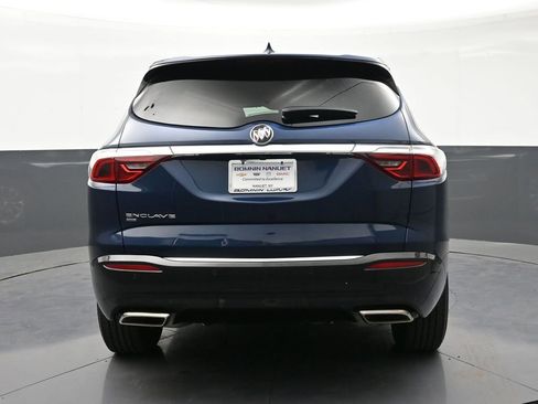 Used 2024 Buick Enclave Essence AWD/4WD image 4