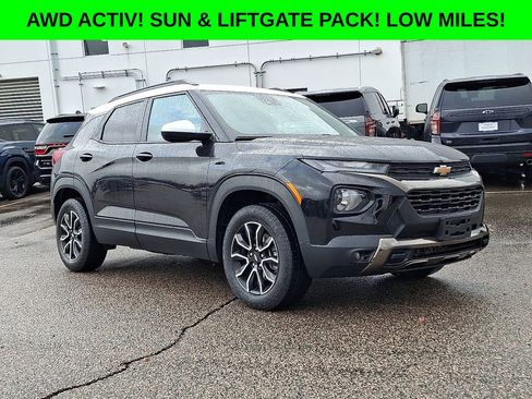 Used 2023 Chevrolet TrailBlazer ACTIV w/ Sun and Liftgate Package image 1