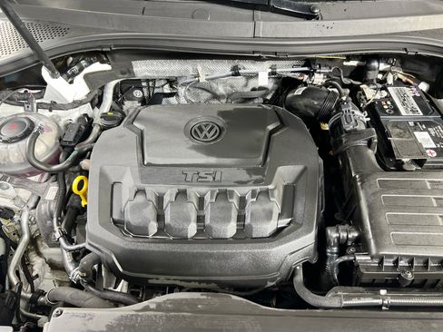 Used 2022 Volkswagen Tiguan SE image 27