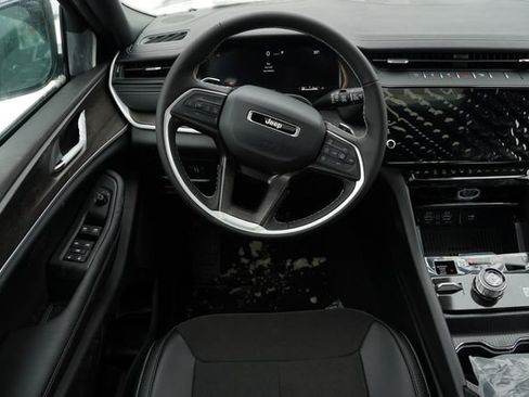 New 2026 Jeep Grand Cherokee Altitude AWD/4WD image 13