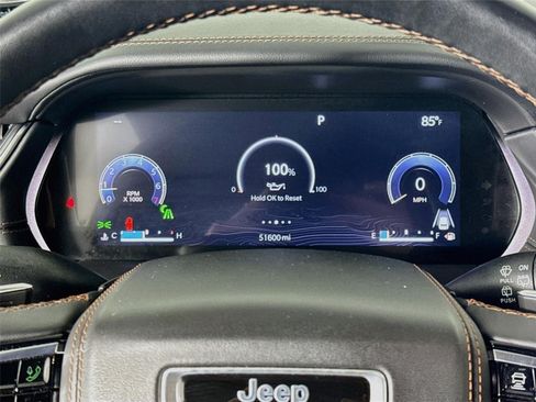 Used 2022 Jeep Grand Cherokee Summit w/ Adv Protech Group IV AWD/4WD image 13