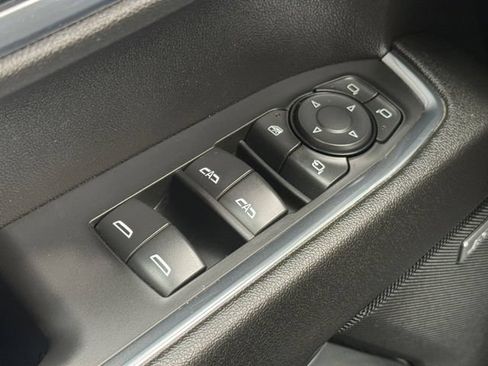 Used 2024 GMC Sierra 1500 SLT AWD/4WD image 26