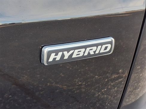 Used 2020 Ford Escape SE Sport image 33