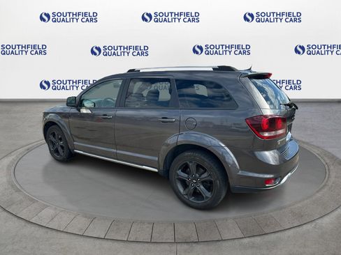 Used 2020 Dodge Journey Crossroad image 4