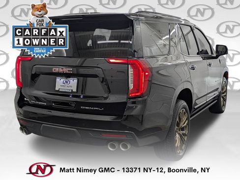 Used 2024 GMC Yukon Denali AWD/4WD image 2