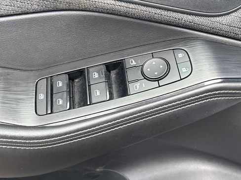 Used 2021 Nissan Rogue S FWD image 8