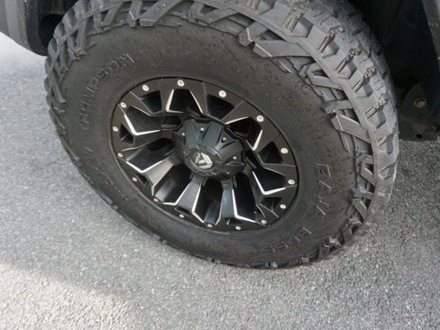 Used 2018 Jeep Wrangler Unlimited Sahara image 5