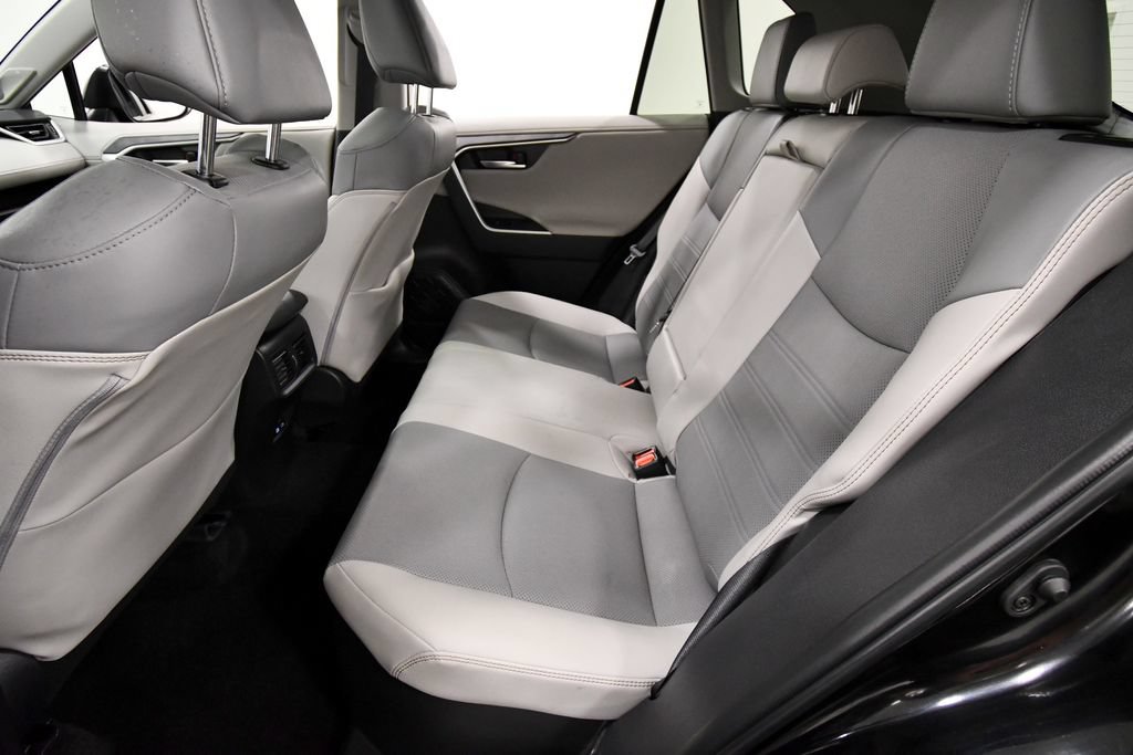 Used 2025 Toyota RAV4 Limited w/ Advanced Technology Package AWD/4WD image 15