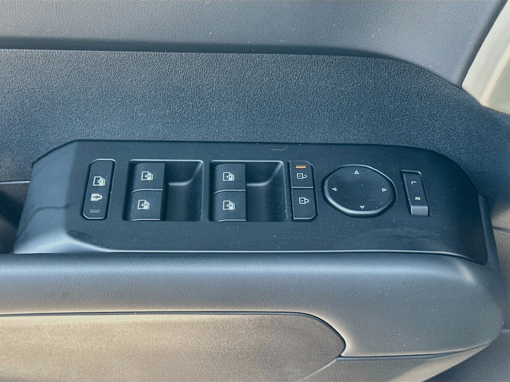 Used 2027 Kia Telluride LX FWD image 18