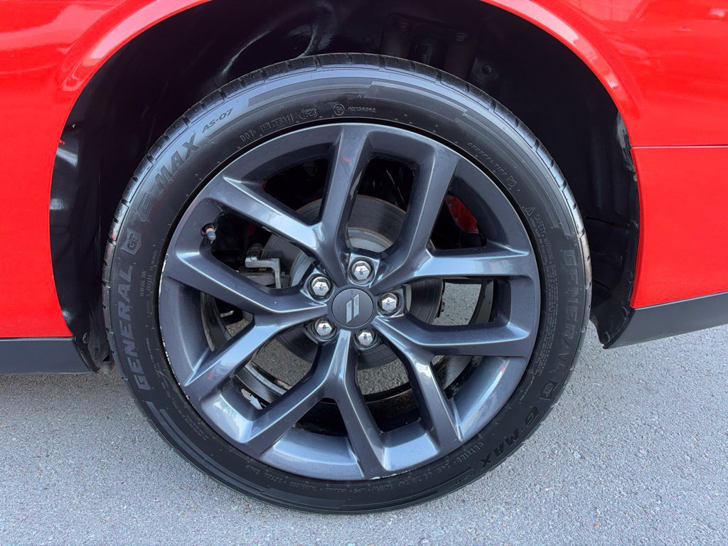 Used 2019 Dodge Challenger SXT w/ Driver Convenience Group RWD image 26