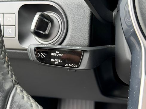 Used 2019 Porsche Cayenne S image 40